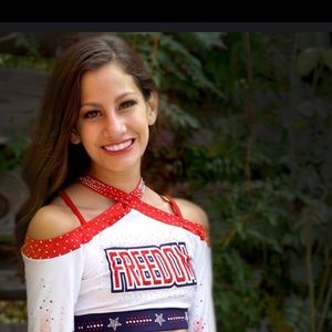 Meet your Posher, Becca